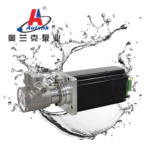 泵浦簡(jiǎn)介：VP-DC 系列葉片泵配置永磁直流無(wú)刷電機(jī)，可配置直流電壓48V\36V\24V。泵體主要由增壓室、葉片、轉(zhuǎn)子、泵體、電機(jī)等部件組成，可根據(jù)使用需求，選配不銹鋼、黃銅作為泵體材質(zhì)；循環(huán)介質(zhì)為不含顆粒、纖維的水、乙二醇、甲醇、導(dǎo)熱油等。產(chǎn)品具有可自吸、高揚(yáng)程、小流量、結(jié)構(gòu)精密、體積小、噪音低、外觀精致等特點(diǎn)。2.應(yīng)用領(lǐng)域：適用于激光設(shè)備冷卻、等離子切割機(jī)、X 射線和醫(yī)用激光冷卻系統(tǒng)、實(shí)驗(yàn)室設(shè)備冷卻循環(huán)、高壓清洗設(shè)備、反滲透系統(tǒng)等領(lǐng)域